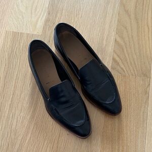 Everlane Black Leather Pointed-Toe Slip-On Loafers